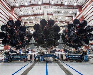 SpaceX отложит испытание Falcon Heavy из-за "шатдауна" в США