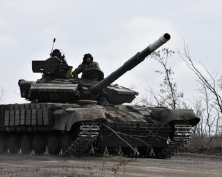 ЗС РФ намагаються оточити Авдіївку: ЗСУ проводять маневр військ, — Генштаб (карта)