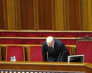 Турчинов заменит Тимошенко в Кабмине