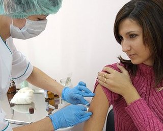 В Минздраве порекомендовали украинцам больше спать и прививаться 