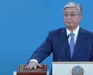 Зеленский поздравил с избранием на пост нового президента Казахстана