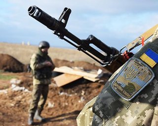 Боевики обстреляли автоколонну с губернатором Донецкой области, – СМИ