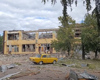 У Куп'янську знищили клуб "Піраміда": ЗМІ пишуть, що там ховалися військові РФ (фото)