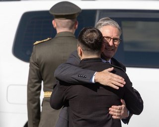 Мирные переговоры с Киева и Москвы угрожают капитуляцией Украины, — глава ВГО