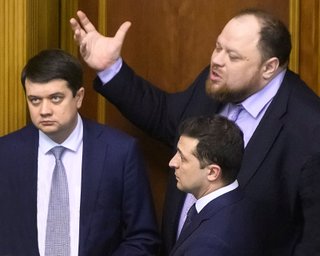 Как поссорились Дмитрий Разумков и Владимир Зеленский и что ждет спикера после отставки