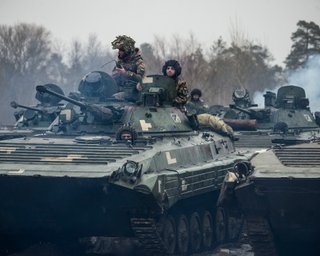 Бои за Украину: контрнаступление ВСУ по трем фронтам и угрожающая ситуация в ООС (карты)