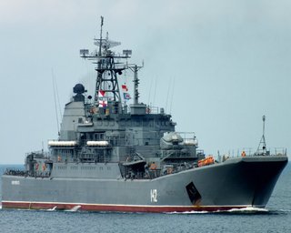 На борту были "Калибры" и КАБы: в РФ сообщают о потерях на БДК "Новочеркасск"