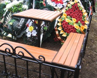 Киевские власти хотят вдвое снизить цены на похороны