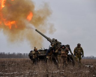 "Хотят взять в кольцо": боец ВСУ рассказал о ситуации в Бахмуте (видео)