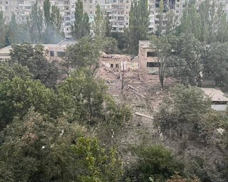 ЗС РФ скинули авіабомби на дитсадок і житлові будинки в Херсоні, — адміністрація