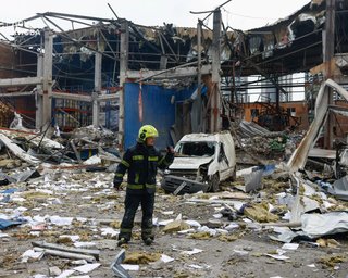 Легче не будет: Кулеба дал совет жителям больших городов, которые обстреливает РФ