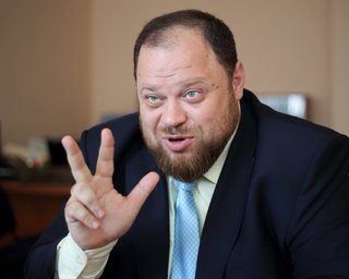 Стефанчук увидел "новую кровь" в партиях Вакарчука и Смешко