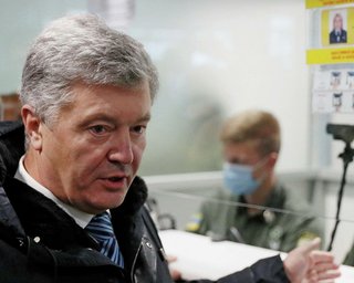 Суд перенес рассмотрение дела Порошенко о госизмене: назван срок