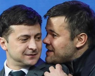 Зеленский показал, как качает мышцы с Богданом