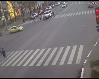Наезд на детей в Харькове: полиция проверяет виновника ДТП на наличие наркотиков (видео)