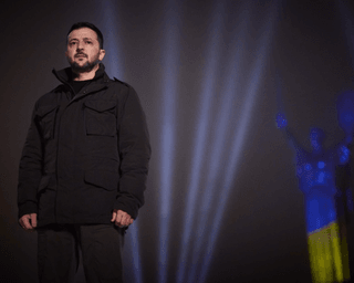 "Час звалити з нашої землі": Зеленський привітав Україну з Новим роком (відео)