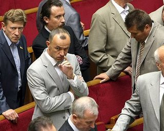 Забзалюк и Турчинов предлагали мне принести в Раду бомбу, - народный депутат