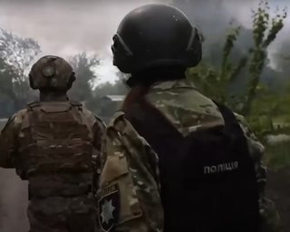 "Наших відбили з оточення": ЗС РФ перебувають на околицях Вовчанська, — боєць ЗСУ (відео)