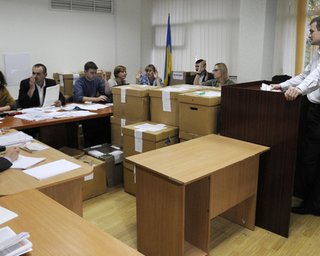 ЦИК требует объявить победителя в округе Пилипишина-Левченко до 9 ноября
