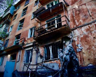 Ночная атака РФ по Днепру: повреждены несколько жилых домов, есть раненые (фото)