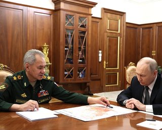 Шойгу предлагал Путину новую мобилизацию к инаугурации, сейчас дефицит солдат еще выше, — WSJ