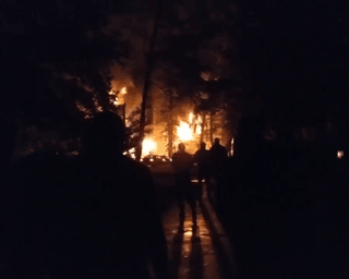 ВС РФ ударили по жилому дому в Кривом Роге: под завалами находятся люди, – Вилкул (видео)