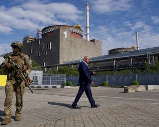 Російські окупанти погрожують зупинити Запорізьку АЕС