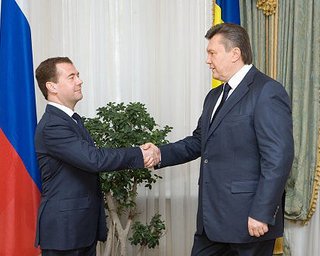 В Сочи Янукович и Медведев поговорят о газе и аресте Тимошенко