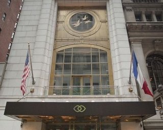 СМИ: Жертва домогательств главы МВФ жила в доме для больных СПИДом