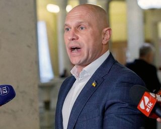 Уже не маленький гвинтик: соцмережі вибухнули мемами після смерті Киви (фото)