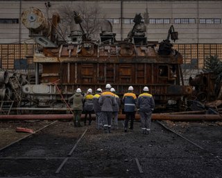 РФ атакувала лінію між АЕС і Києвом: під час відновлення обстріляли енергетиків, — монітори
