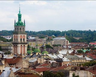 Во Львове остановилось движение транспорта из-за визита Януковича