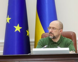 Правительство не будет повышать тарифы и продолжит платить субсидии, — Шмыгаль