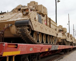 Украинские дипломаты обещают продление американского ленд-лиза для Украины