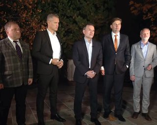 К Медведчуку приехали немецкие депутаты от партии, лидер которой хвалил вермахт (фото)