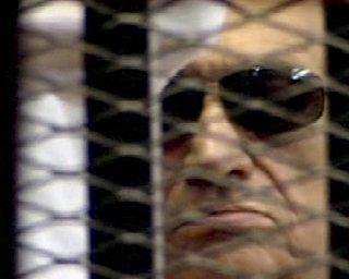 Мубарака могут лишить всех воинских званий и наград