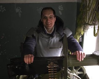 В штабе ООС объяснили ролик Бутусова, на котором он стреляет из гаубицы "по российским оккупантам" (видео)