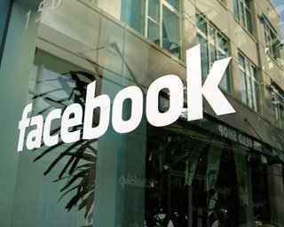 СМИ уличили Facebook в скупке сведений о пользователях