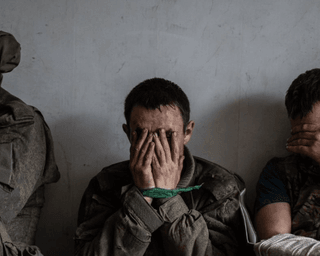 "Захищали населення від нацистів": на Запорізькому напрямку взяли в полон групу окупантів (фото)