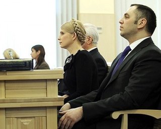 Выступление Тимошенко в суде позабавило Партию регионов