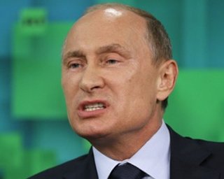 Путин предложил запретить мигрантам торговать, оставив им стройки