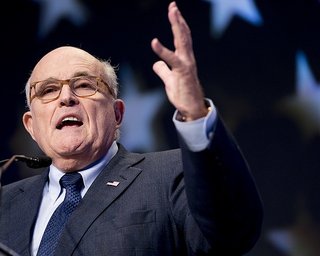Адвокат Трампа рассказал, как Ким Чен Ын просил "на коленях" не отменять саммит