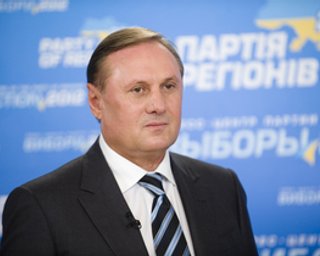Ефремов: ПР не хватает трех депутатов для создания однопартийного большинства