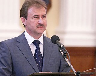Попов прогнозирует повышение тарифов на коммунальные услуги