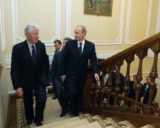 Путин пожаловался Клинтону на полицию в США
