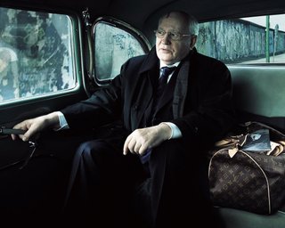 У мережі згадали про рекламу з Горбачовим для Louis Vuitton і бренду піци