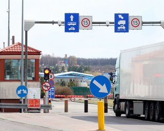 Поляки відновили блокаду українського кордону: де не проїхати