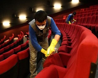 В Харькове ограничили работу развлекательных заведений и открыли кинотеатры