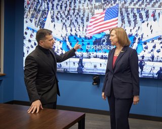 Зеленский наблюдал за инаугурацией Байдена. Он пригласил нового президента США в Киев