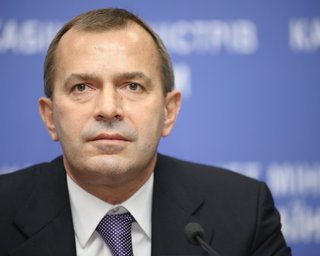 Клюев живет в Донецке, но иногда ездит в РФ, – адвокат